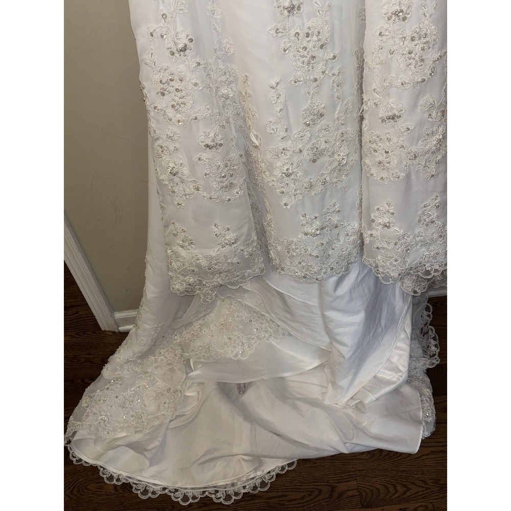 NWT Mary's Bridal Wedding Dress Size 18 Crystals Beading White Ivory Style 8268 - Picture 3 of 15